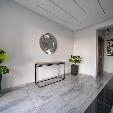 Majestic Sunset Salt Views 300m From 라르나카