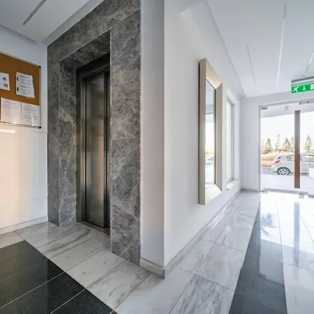 Majestic Sunset Salt Views 300m From 아파트