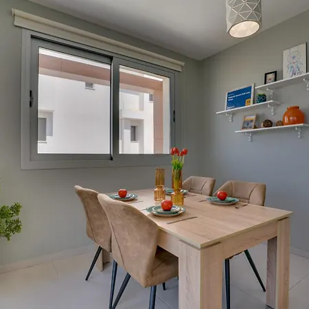 Majestic Sunset Salt Views 300m From Apartmán