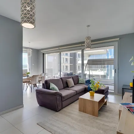 Majestic Sunset Salt Views 300m From * Lárnaka