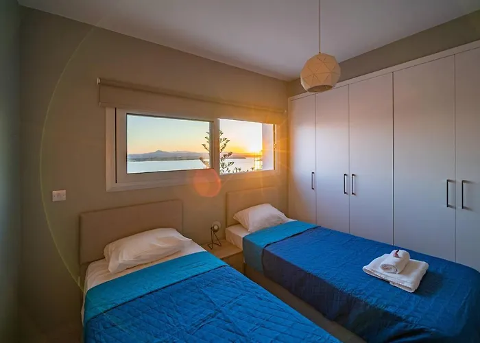 Majestic Sunset Salt Views 300m From Lejlighed Larnaca