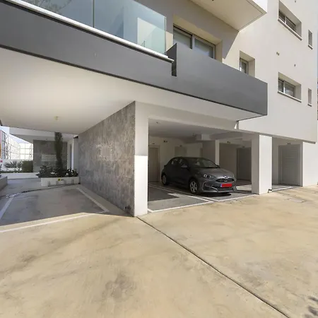 Apartament Majestic Sunset Salt Views 300m From Larnaca