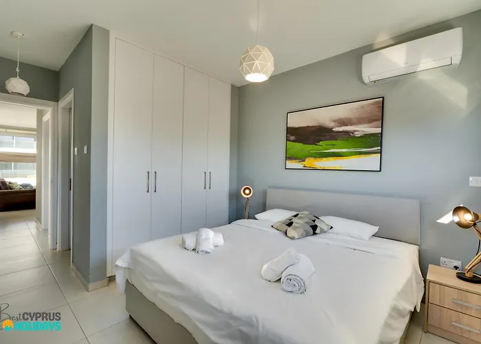 Majestic Sunset Salt Views 300m From アパート *